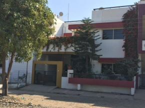 Charming villa in Ujjain - Family retreat